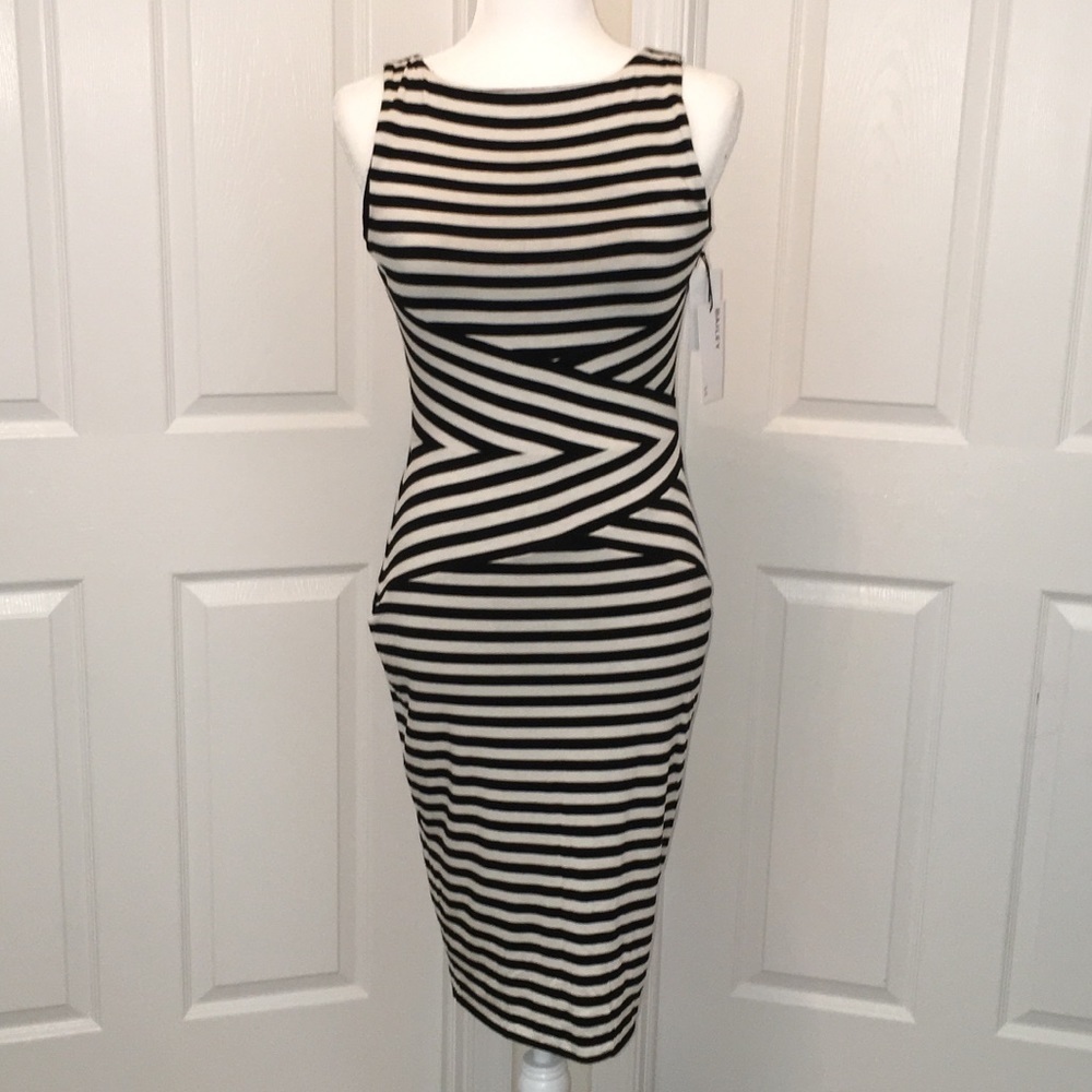 BAILEY 44 NWT Stretch knit body con midi dress